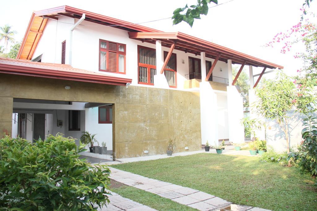 Harris Villa Hikkaduwa Pokoj fotografie